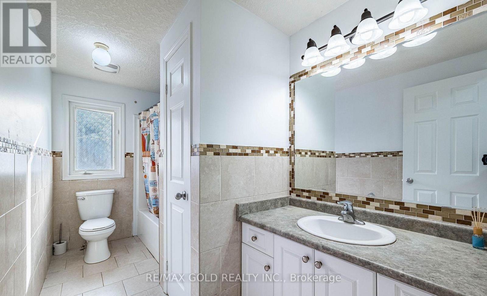 5a - 50 Howe Drive Property Photo 21