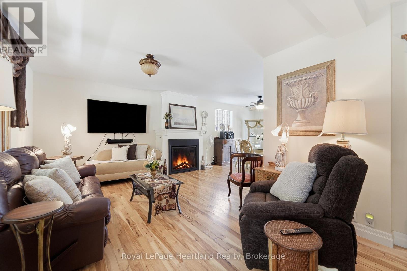 187 Cameron Street Property Photo 6