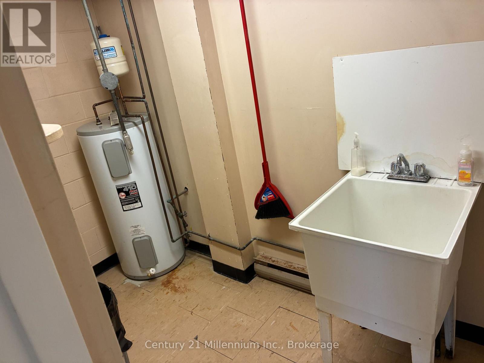 41 Queen Street Property Photo 10