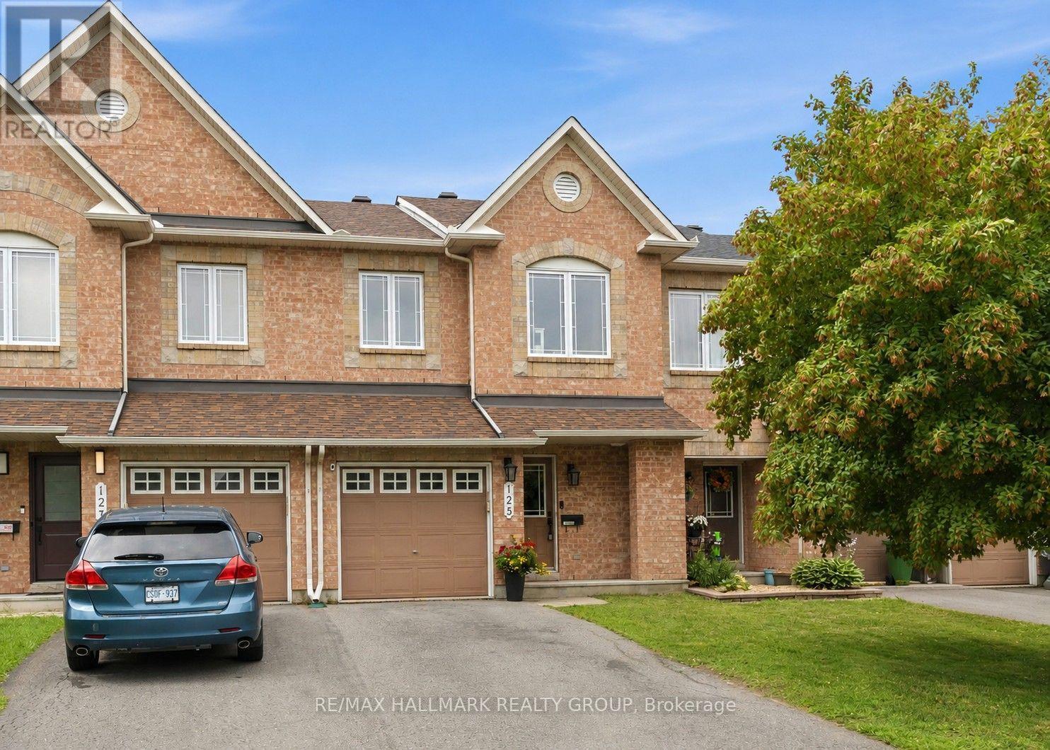 125 MONTMORENCY WAY Property Photo 1