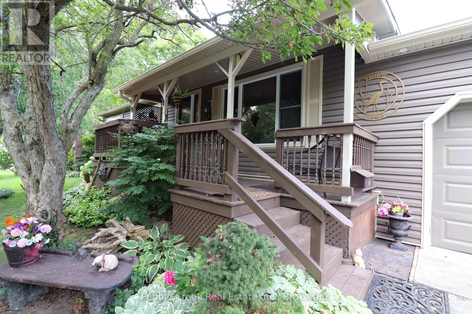 6 Garden Road Property Photo 3