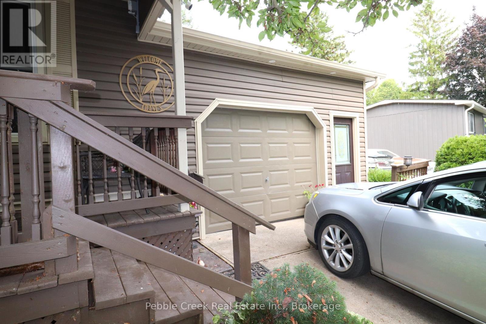 6 Garden Road Property Photo 42