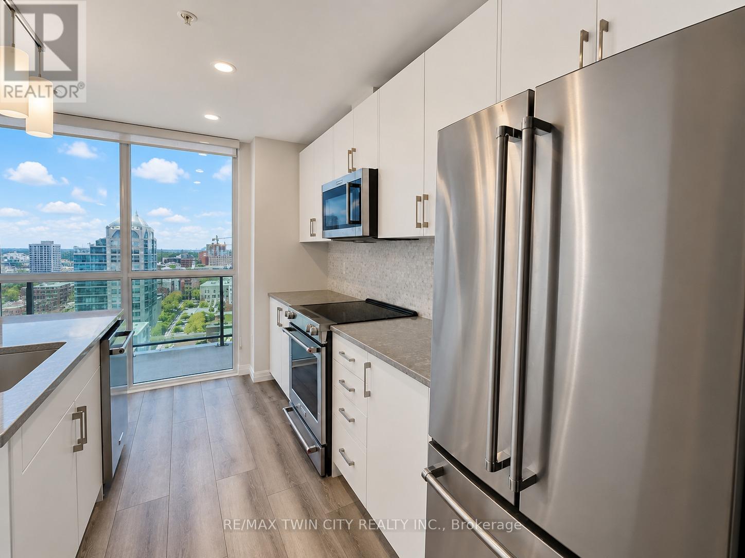 1402 - 60 Charles Street W Property Photo 11