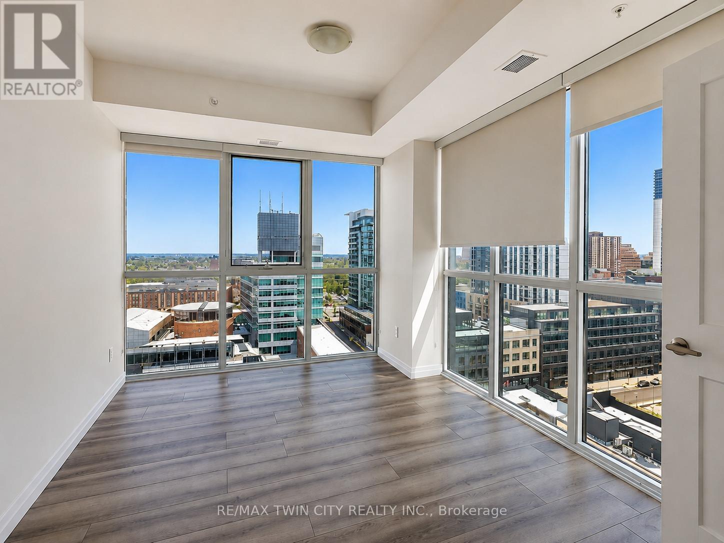 1402 - 60 Charles Street W Property Photo 17