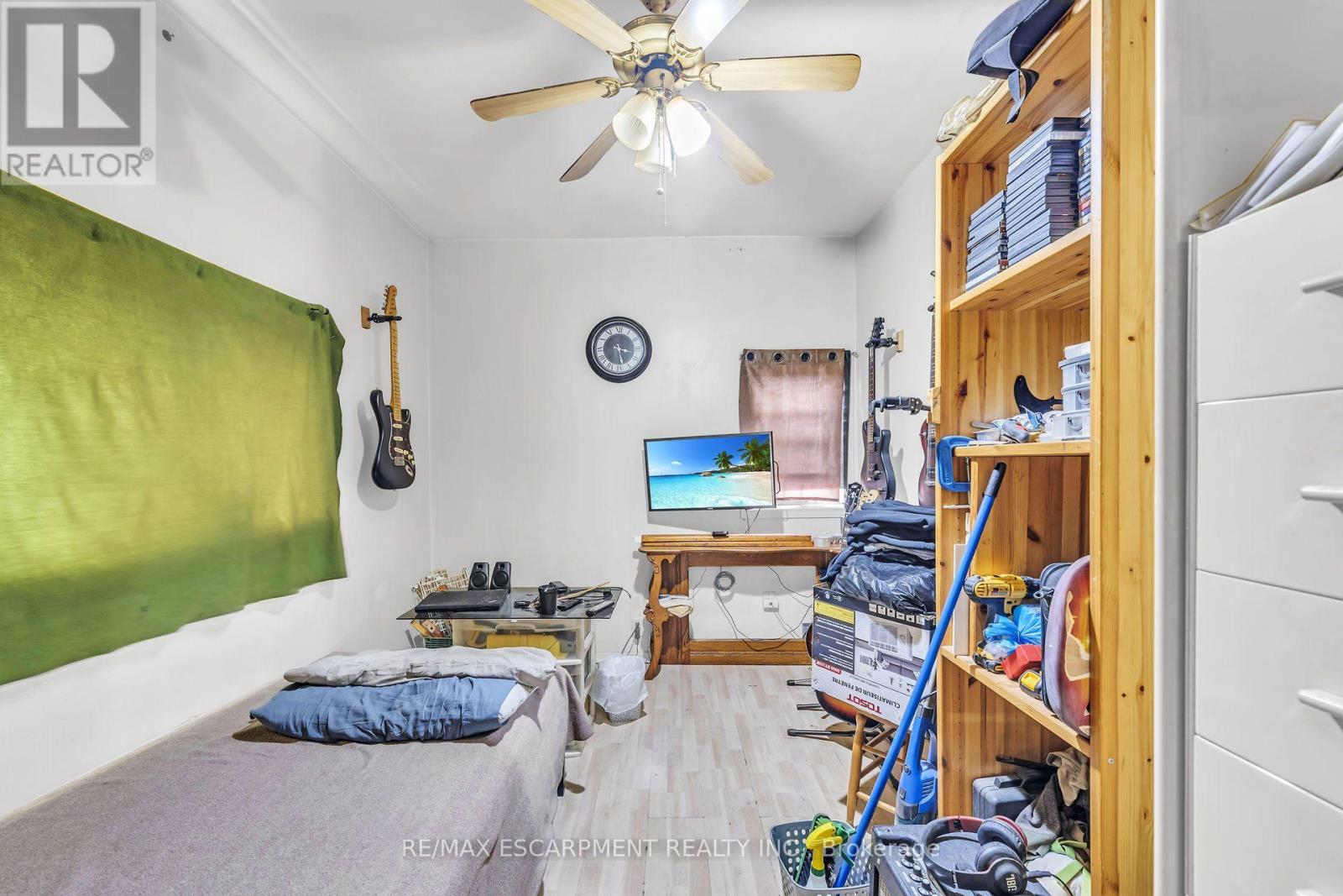1367 Cannon Street E Property Photo 14