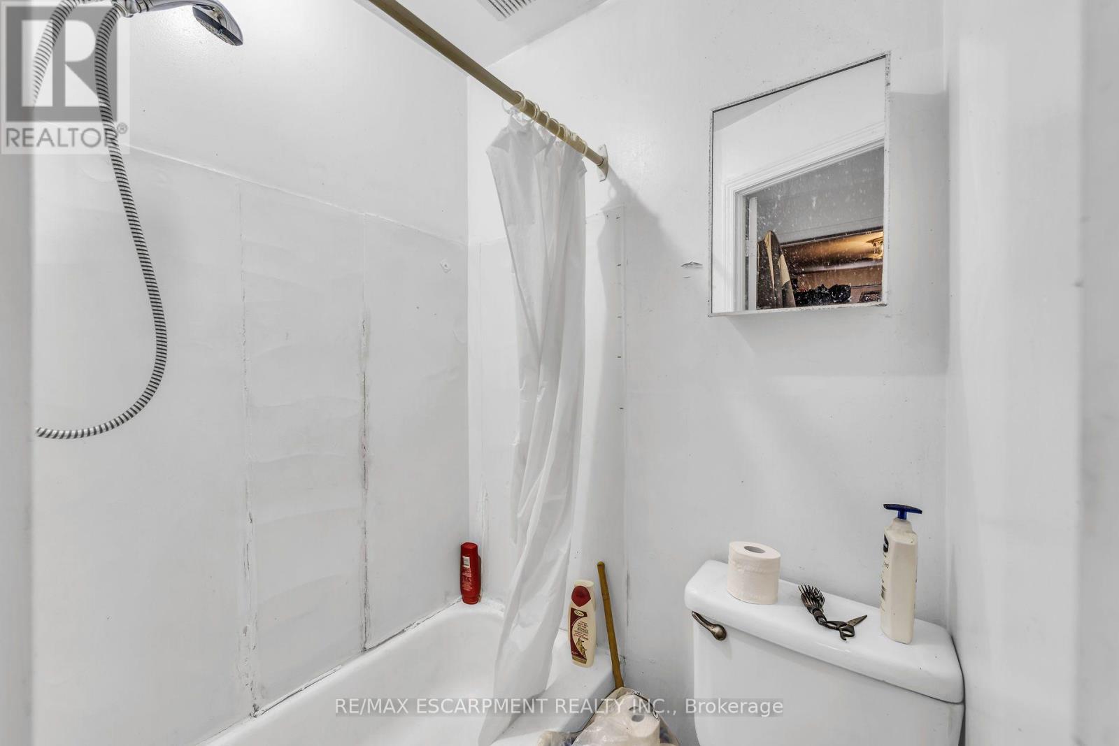 1367 Cannon Street E Property Photo 21