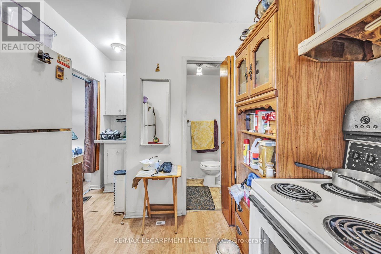 1367 Cannon Street E Property Photo 9