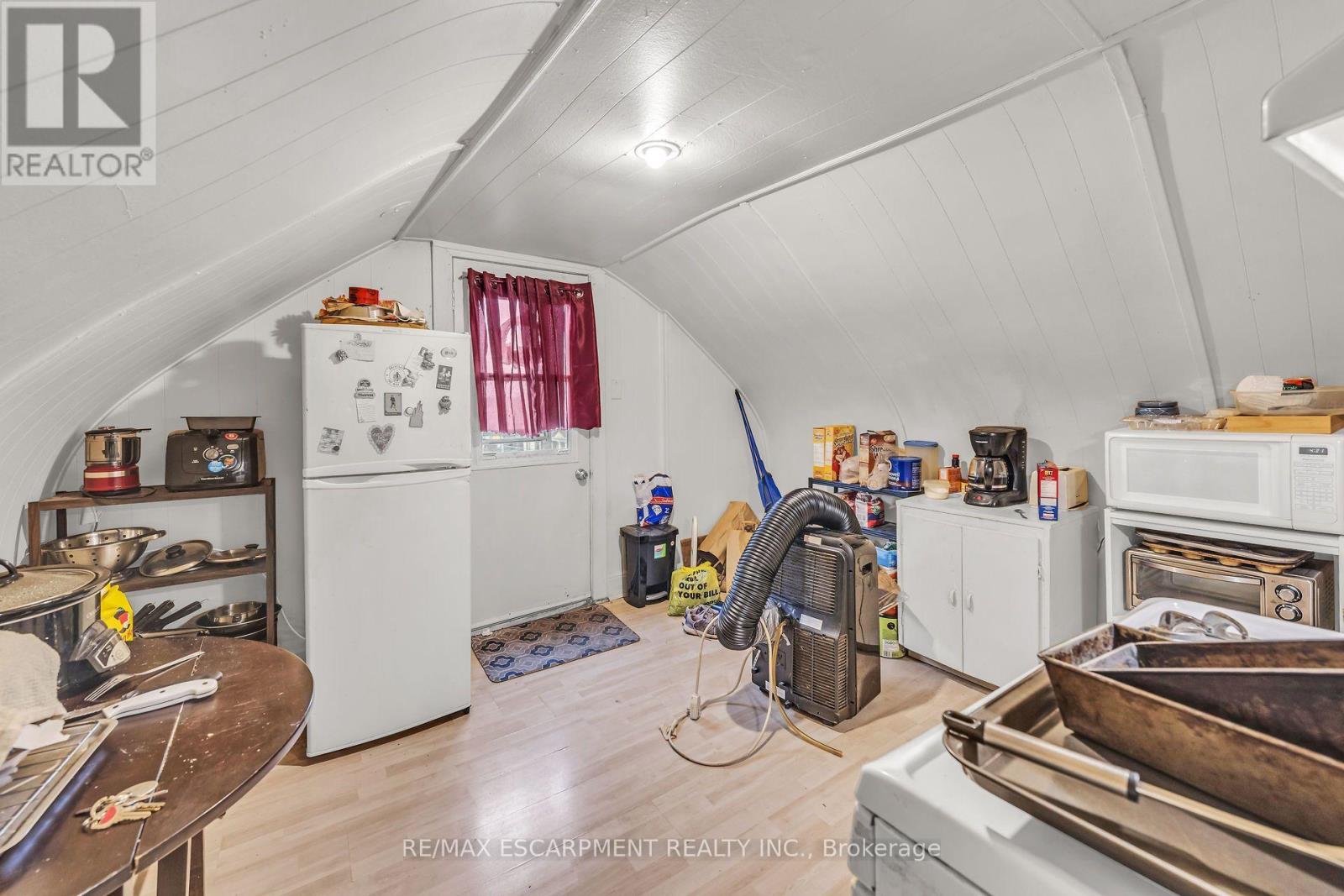1367 Cannon Street E Property Photo 30