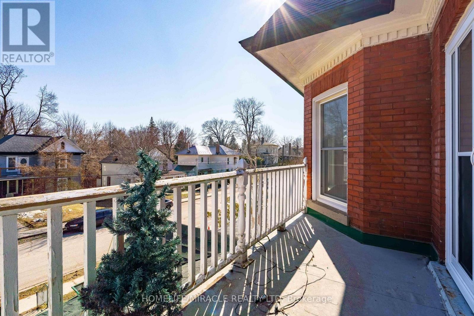 114 Frances Street Property Photo 21