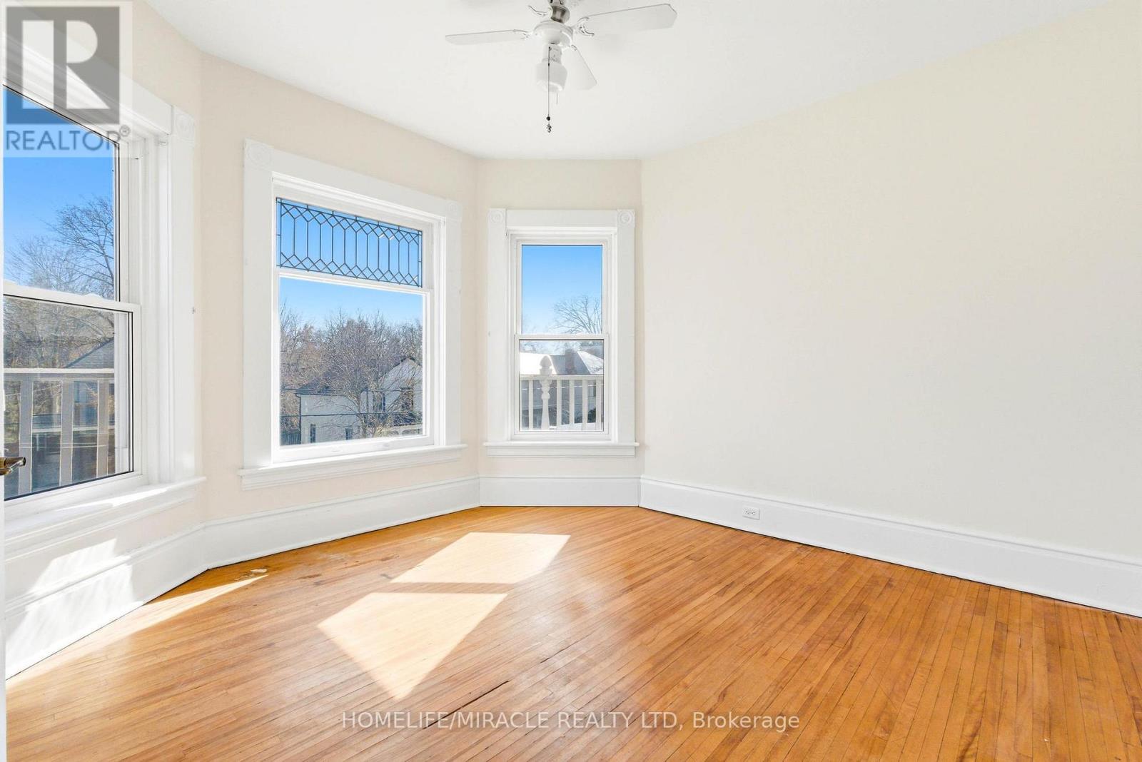 114 Frances Street Property Photo 22
