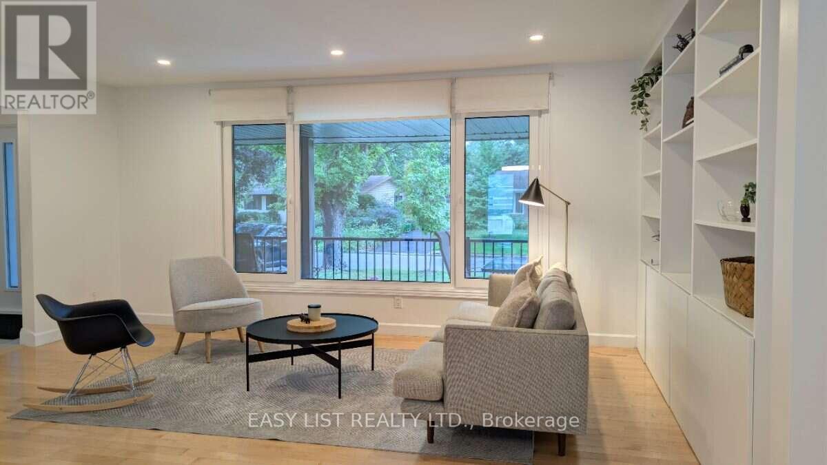 1895 Savoy Place Property Photo 5