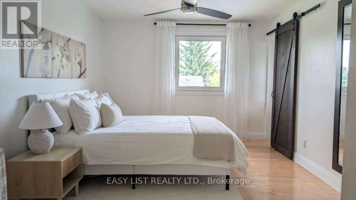 1895 Savoy Place Property Photo 19