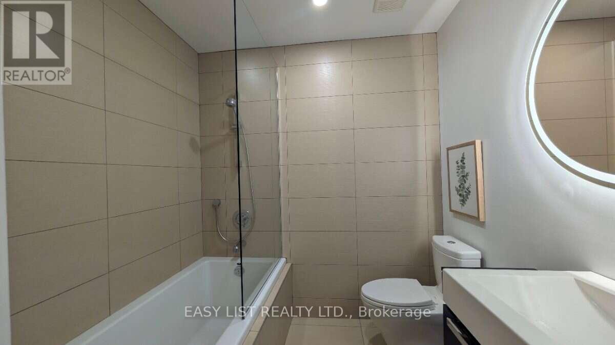 1895 Savoy Place Property Photo 27