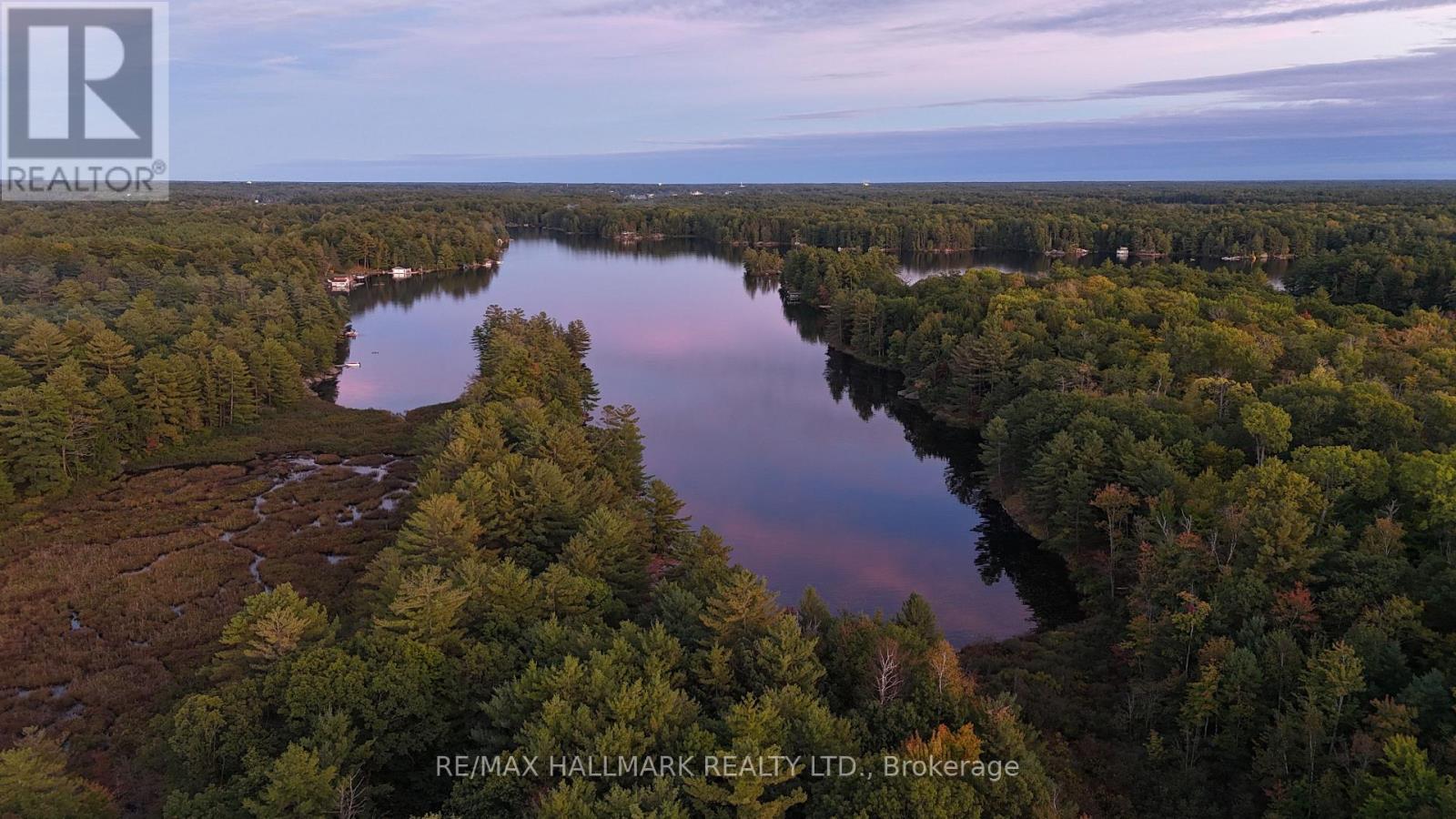1039 Sniders Bay Road Property Photo 3