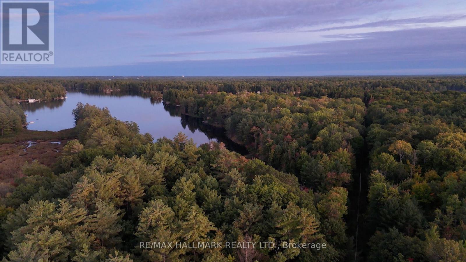 1039 Sniders Bay Road Property Photo 8