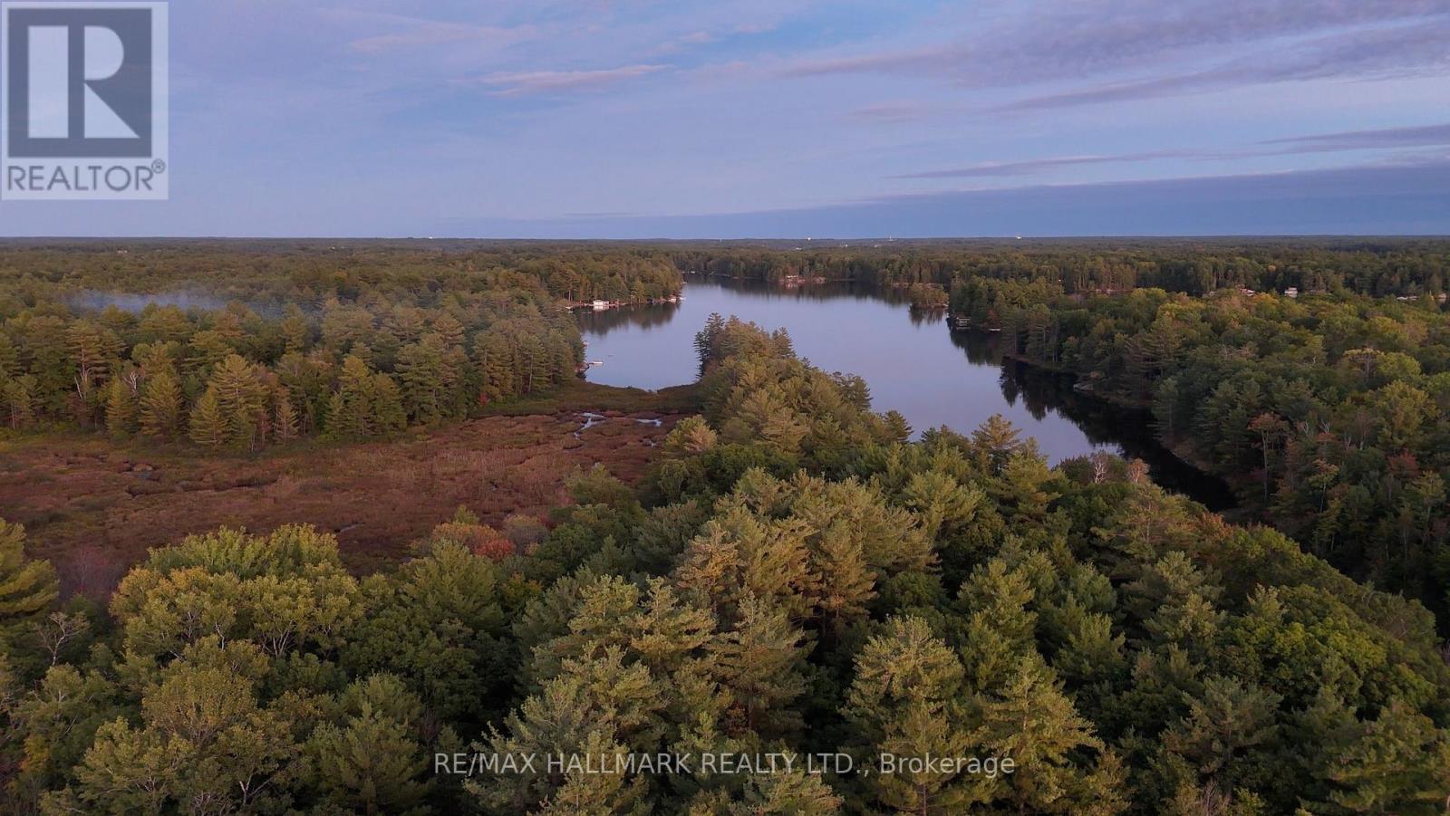 1039 Sniders Bay Road Property Photo 9