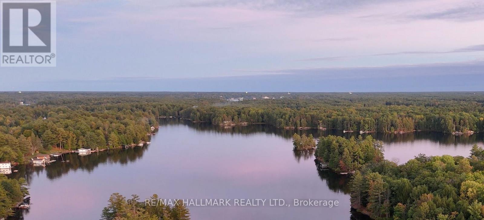 1039 Sniders Bay Road Property Photo 10