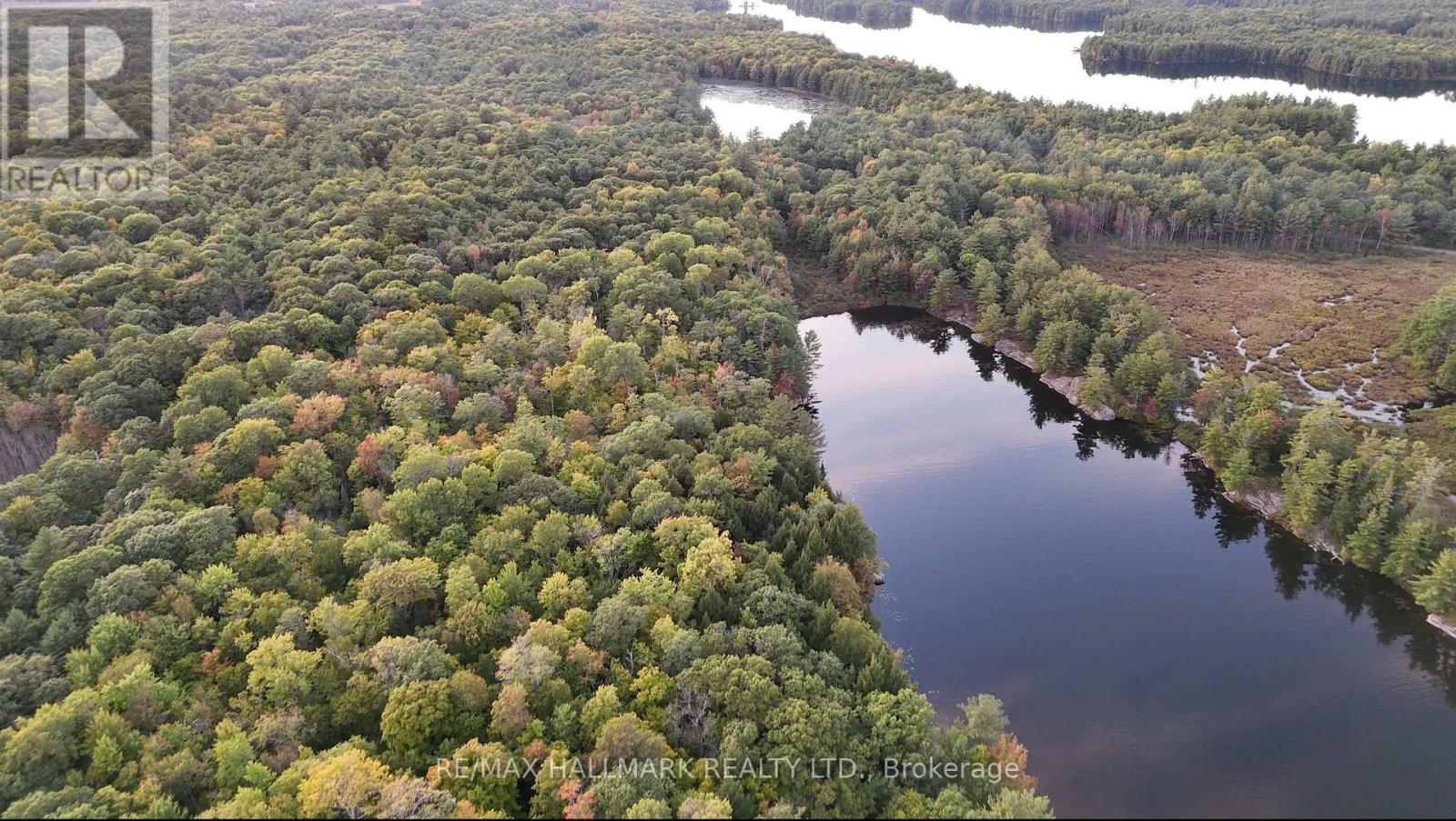 1039 Sniders Bay Road Property Photo 13