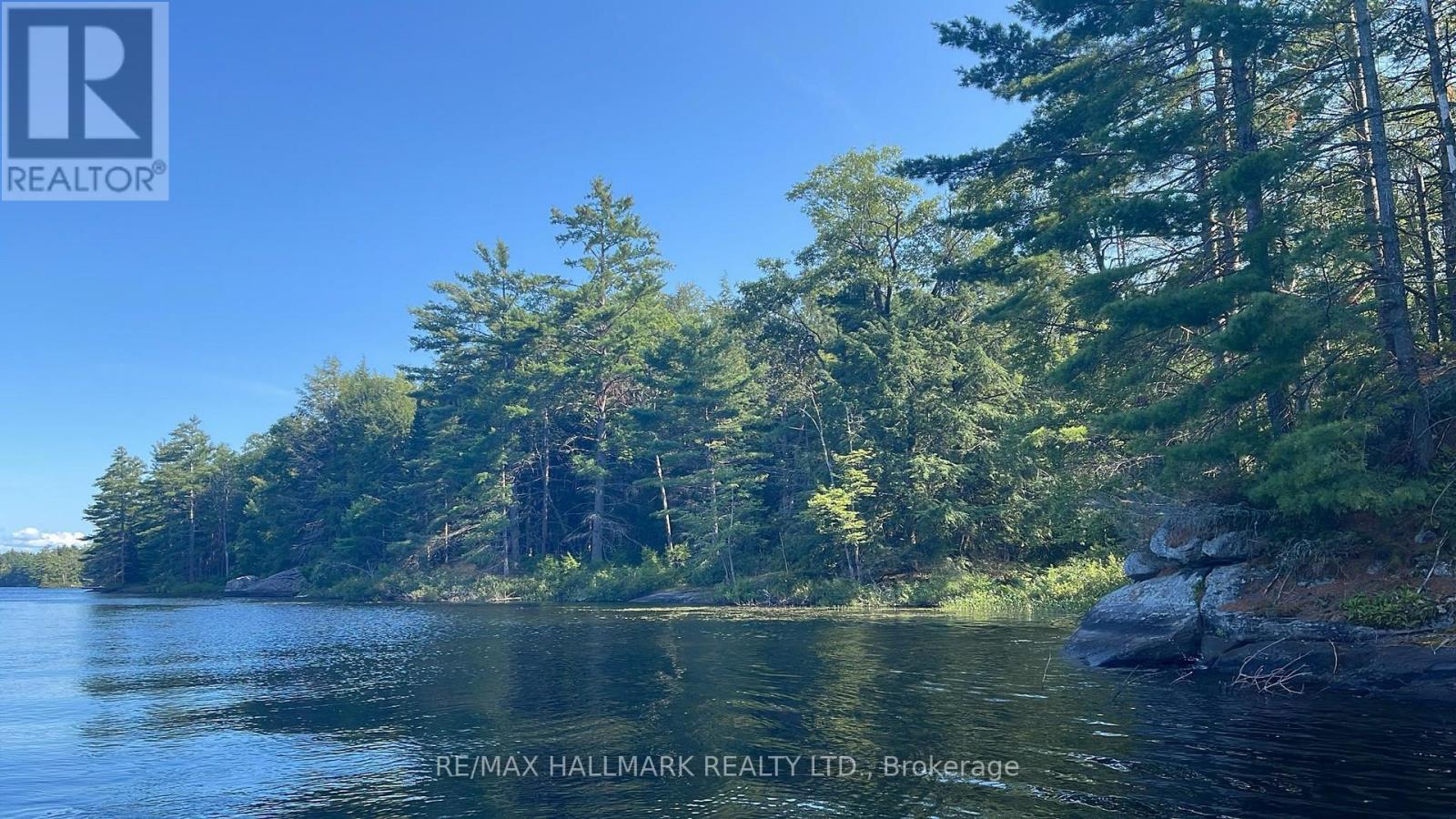 1039 Sniders Bay Road Property Photo 33