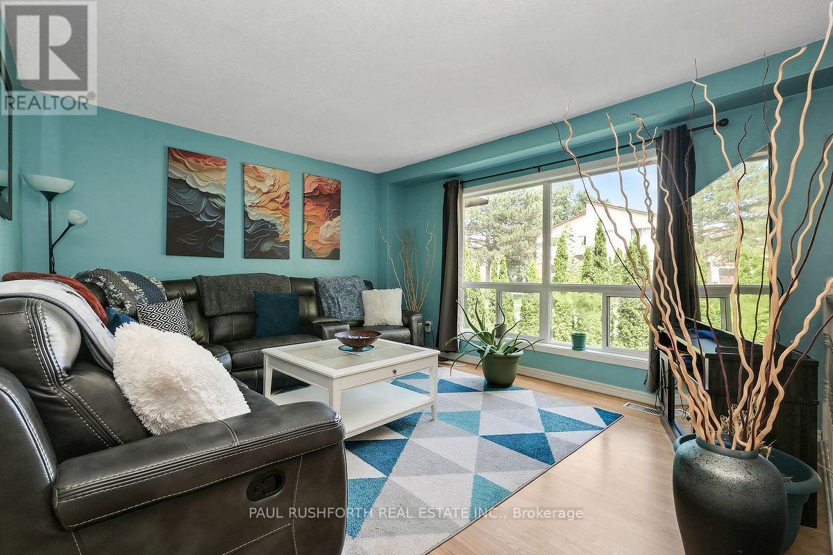 D - 5 Sonnet Crescent Property Photo 5