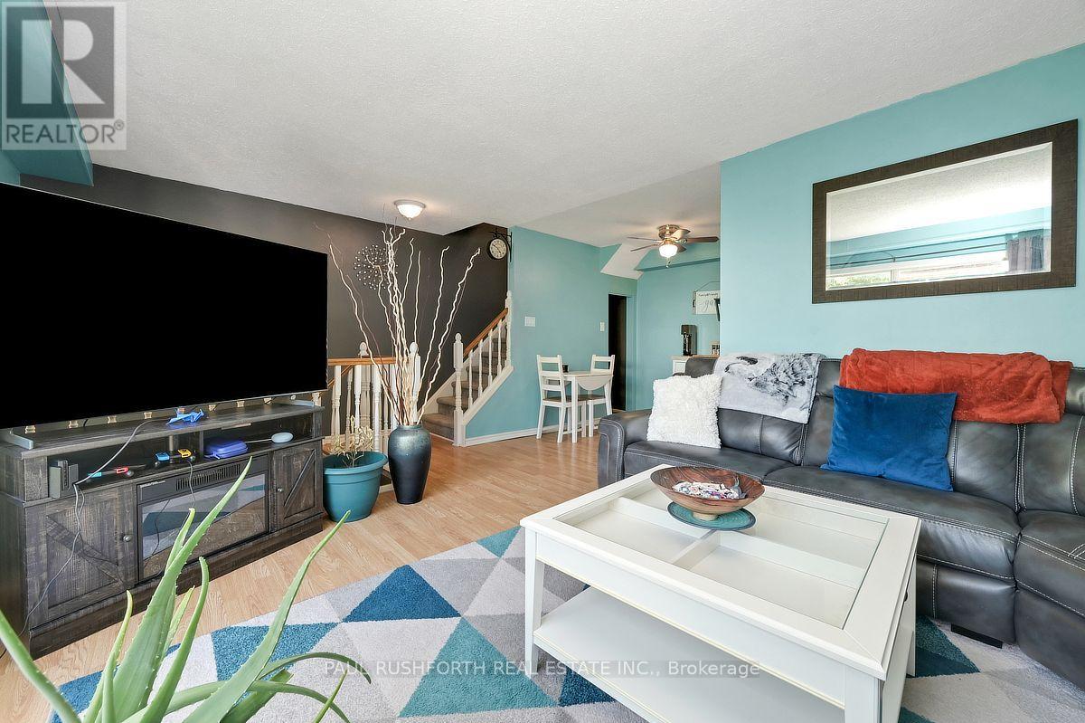 D - 5 Sonnet Crescent Property Photo 7