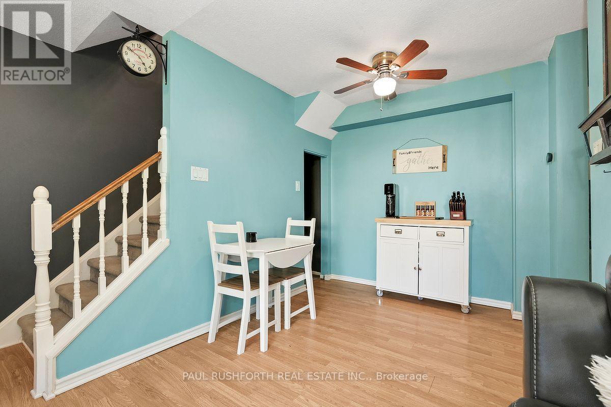 D - 5 Sonnet Crescent Property Photo 8