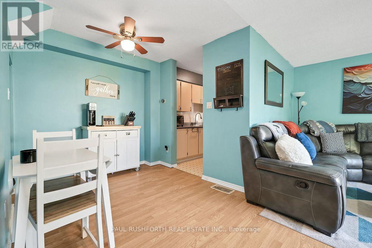 D - 5 Sonnet Crescent Property Photo 9