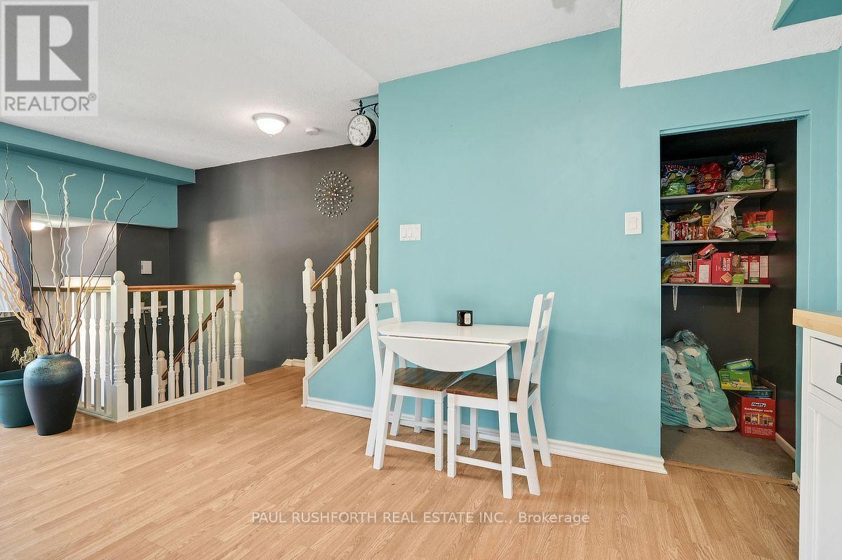D - 5 Sonnet Crescent Property Photo 10