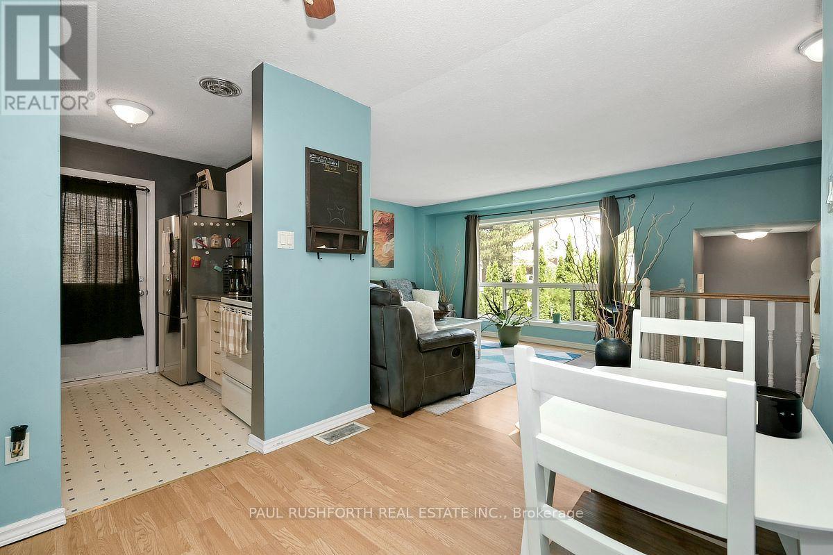 D - 5 Sonnet Crescent Property Photo 11