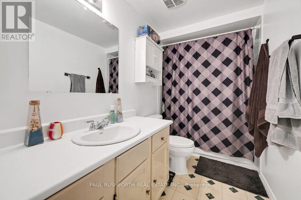 D - 5 Sonnet Crescent Property Photo 16