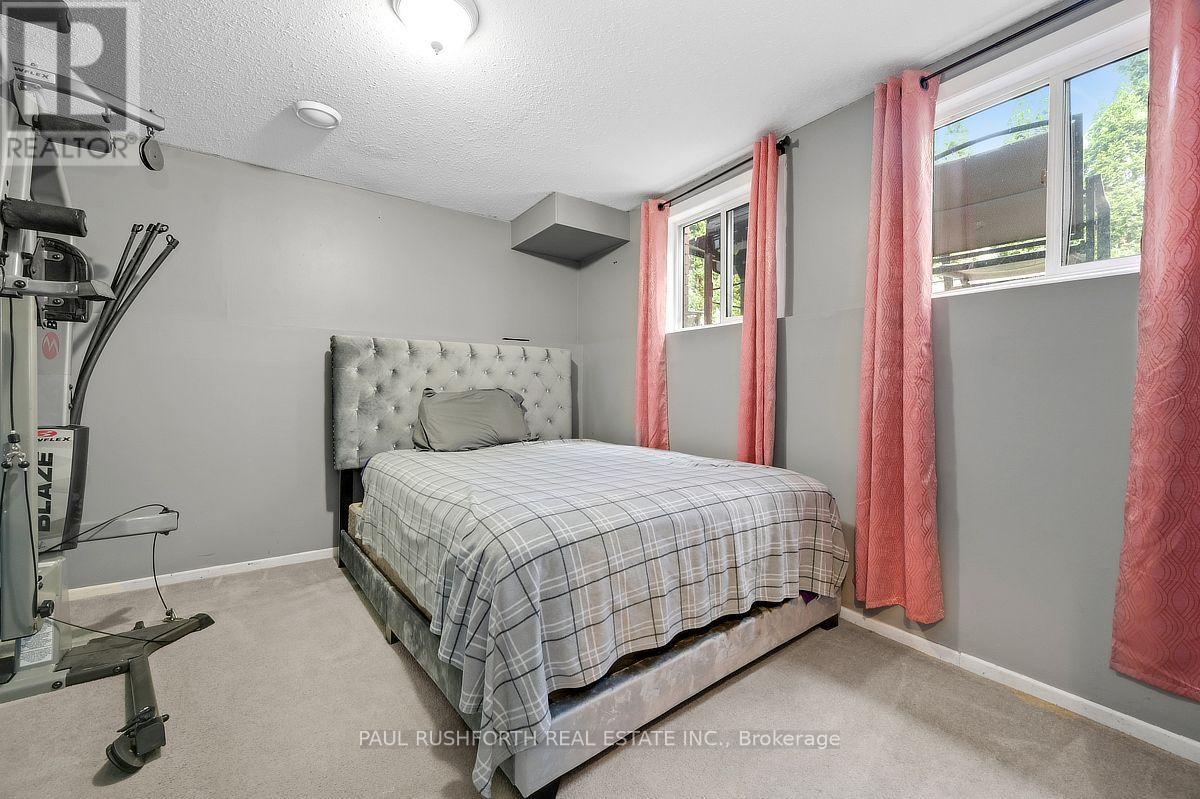 D - 5 Sonnet Crescent Property Photo 18