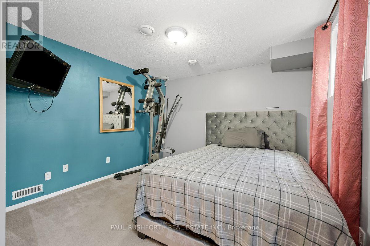 D - 5 Sonnet Crescent Property Photo 19
