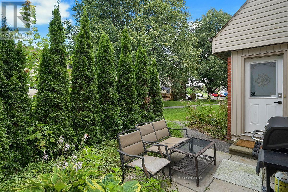 D - 5 Sonnet Crescent Property Photo 21