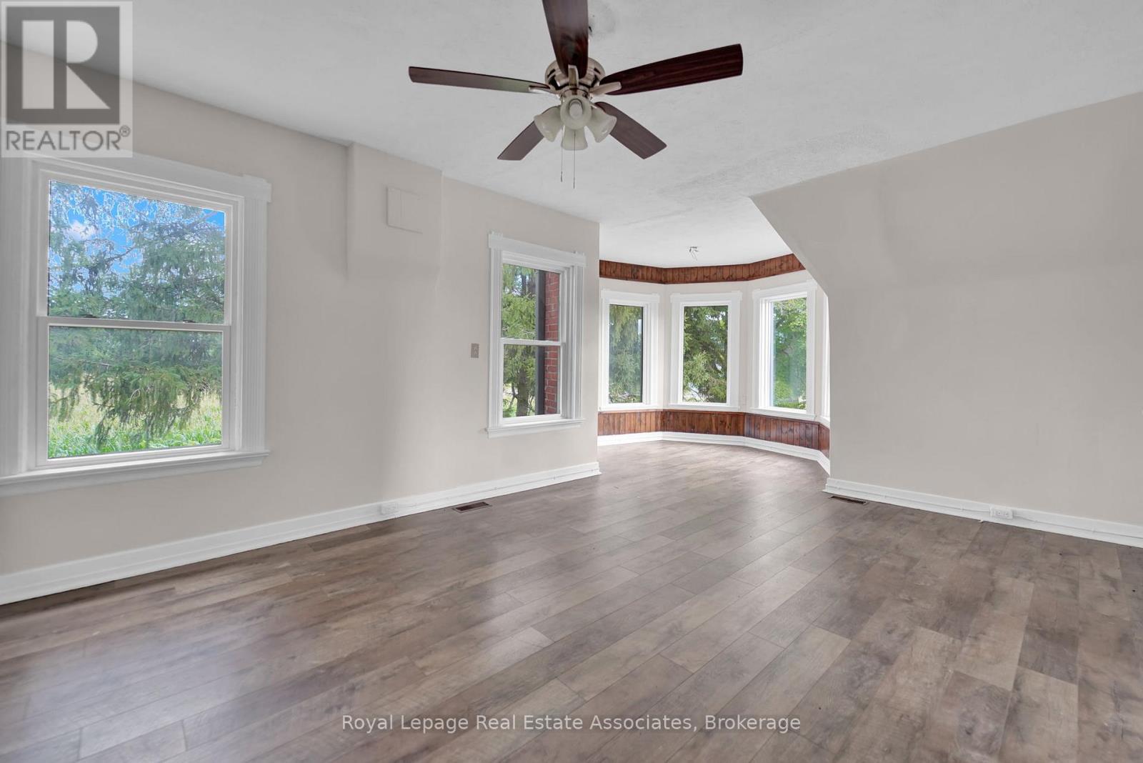 783 Highway 6 N Property Photo 23