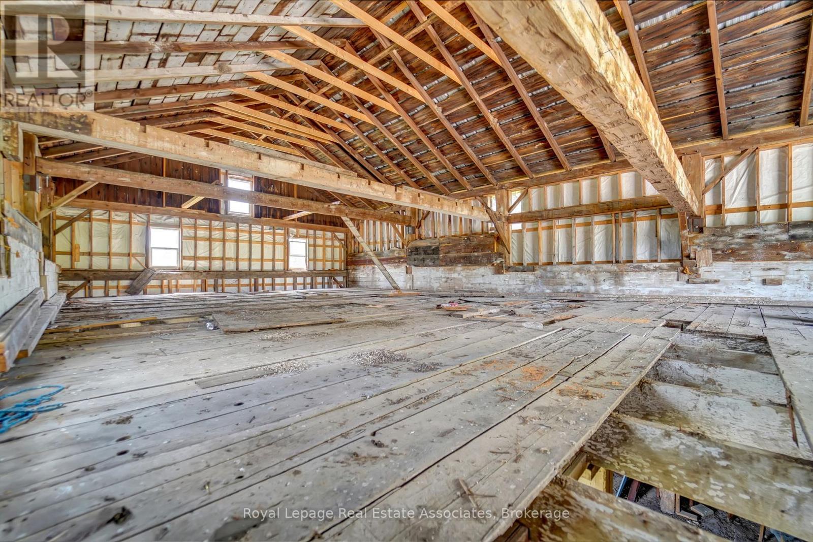783 Highway 6 N Property Photo 44
