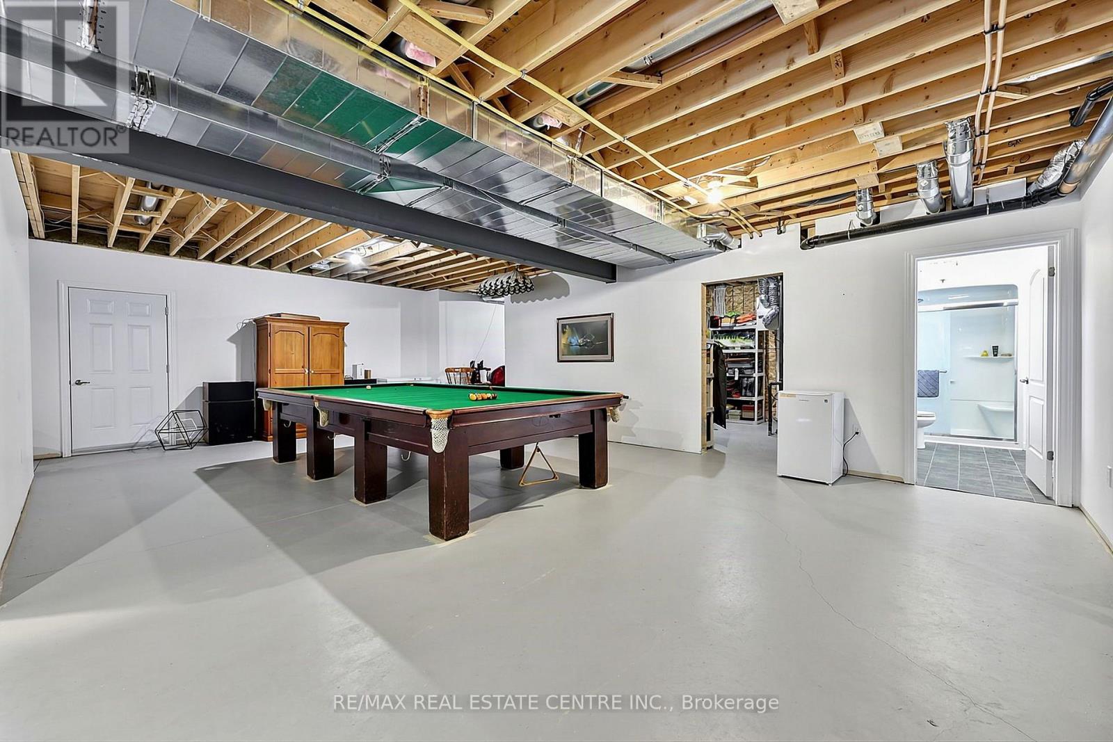 398019 5th Line Property Photo 32