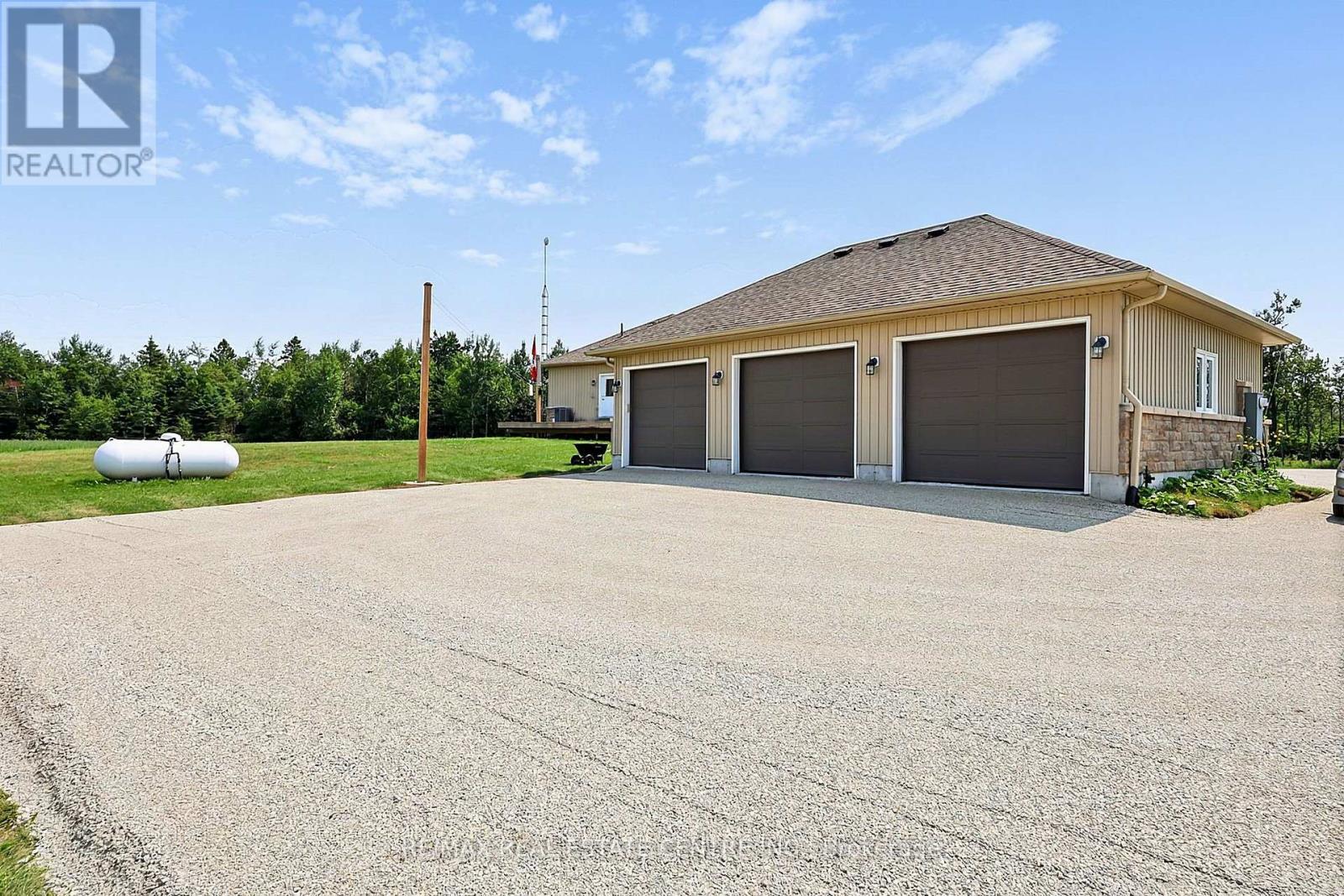 398019 5th Line Property Photo 50