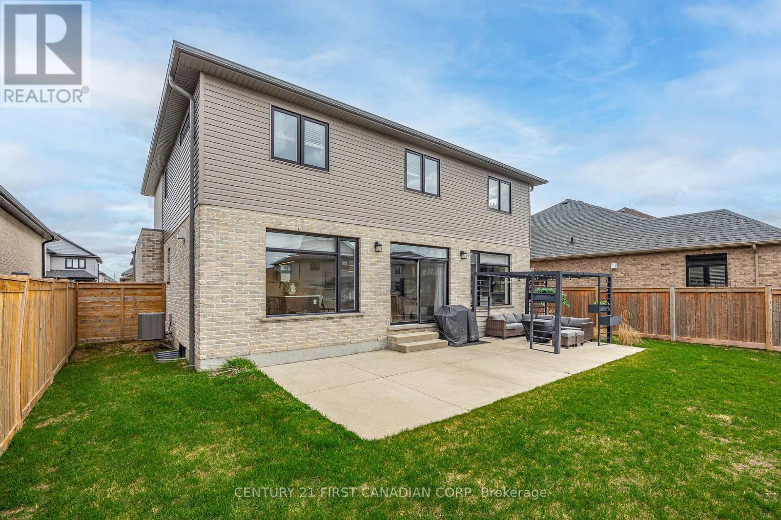 10 Beaty Lane Property Photo 43