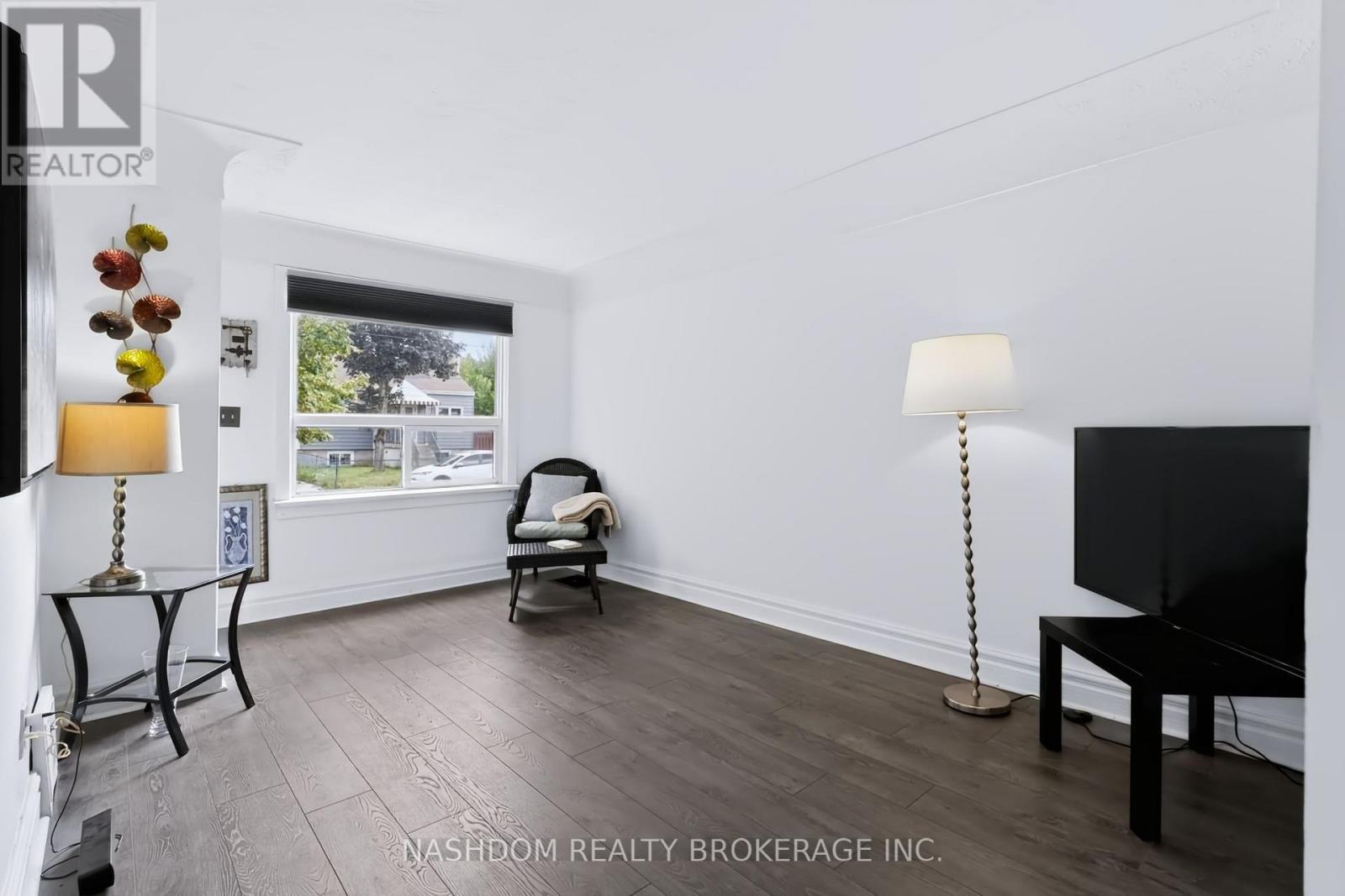 703 Brighton Avenue Property Photo 32