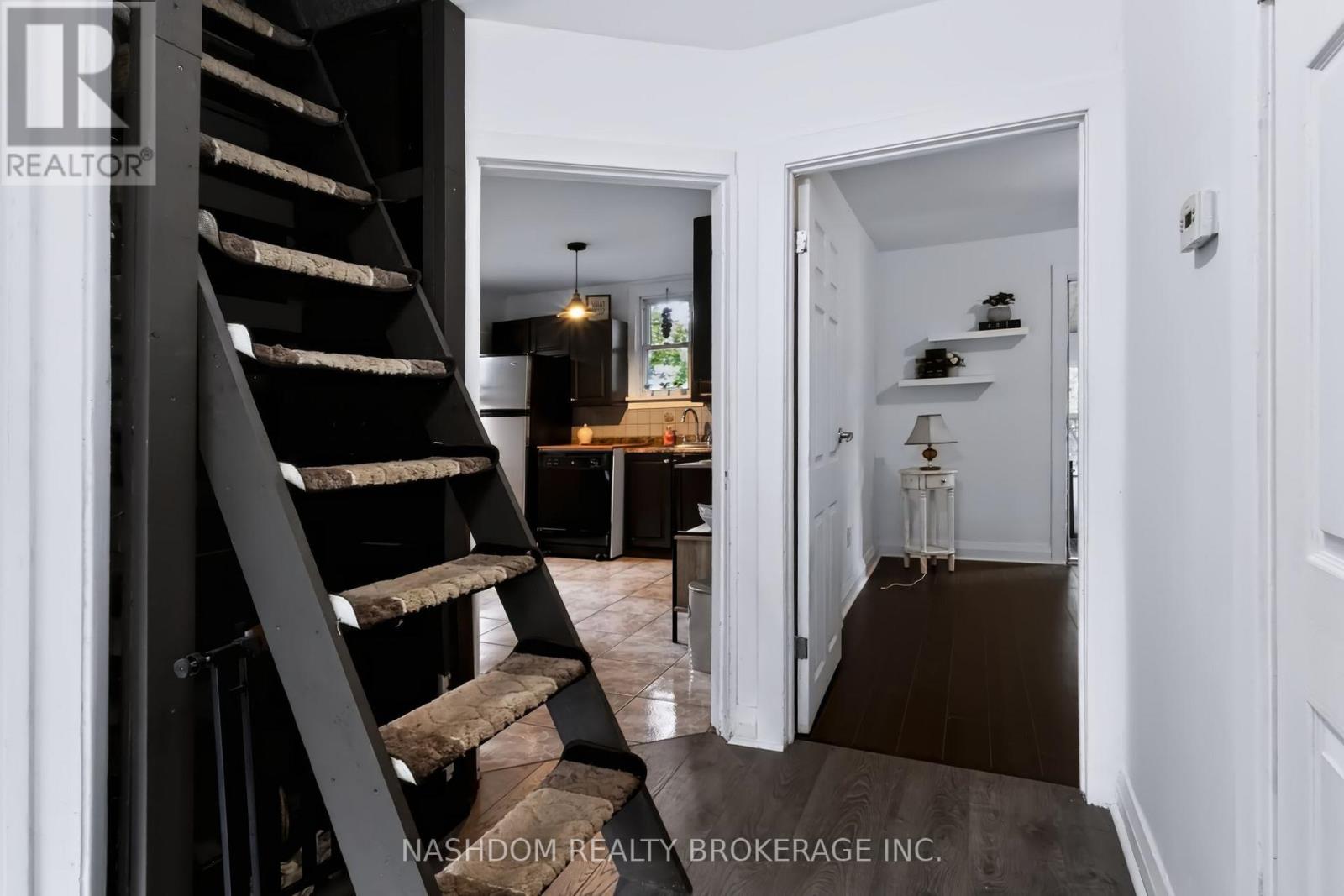 703 Brighton Avenue Property Photo 34