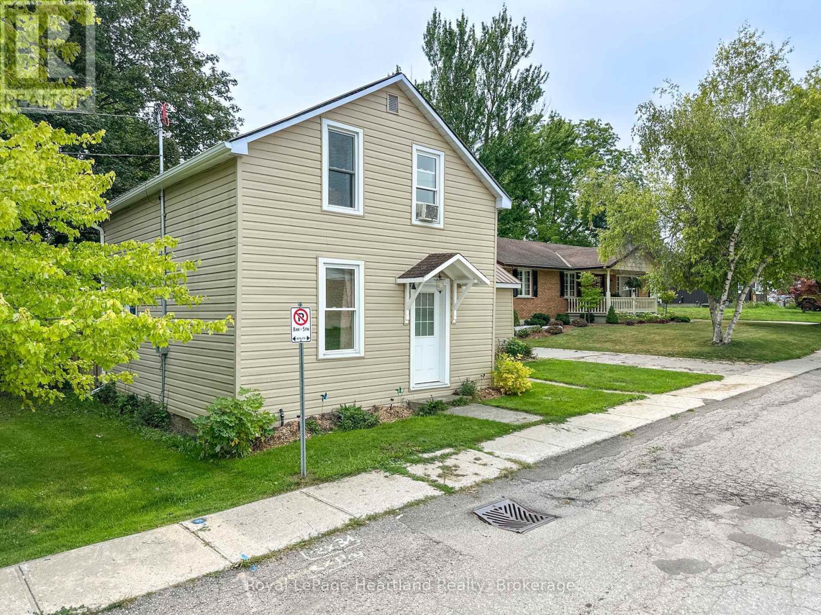 51 SIDE STREET Property Photo 1