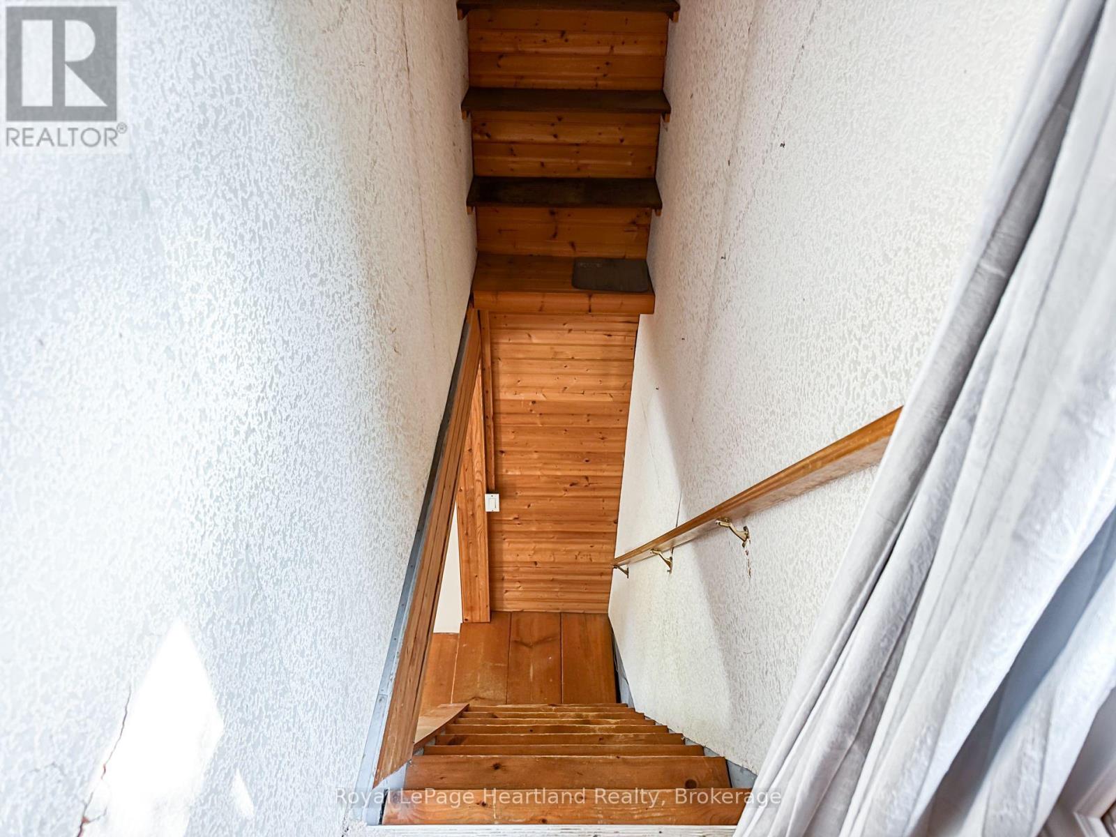 51 Side Street Property Photo 29