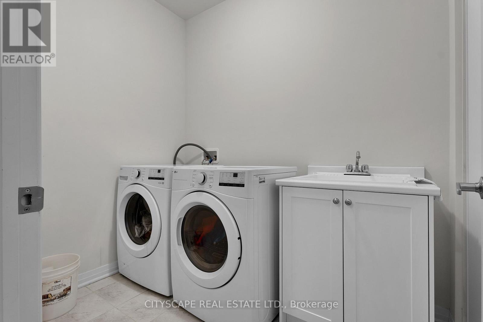 86 Gibson Drive Property Photo 14