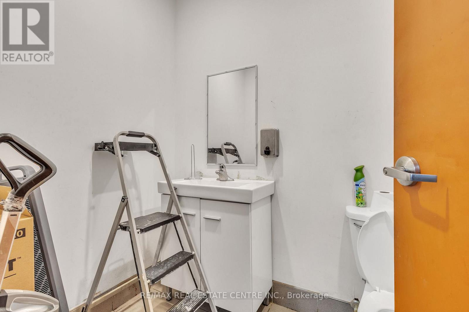 106b - 5 Manitou Drive Property Photo 20