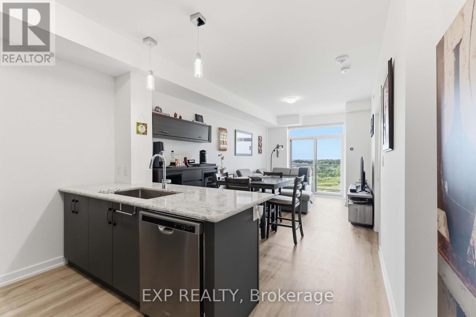 Unit # 601 - 450 Dundas Street E Property Photo 9