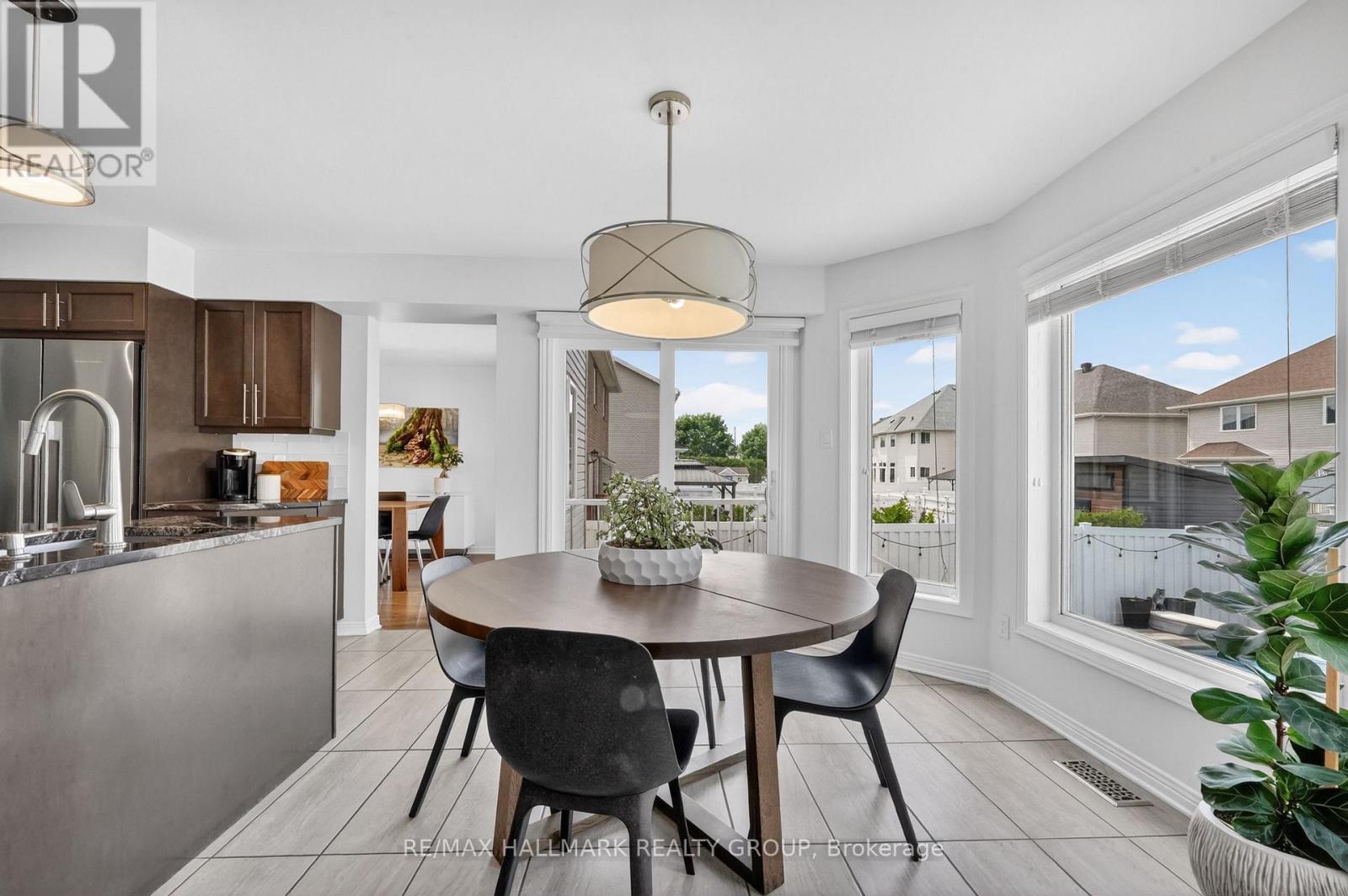 1091 Charest Way Property Photo 15