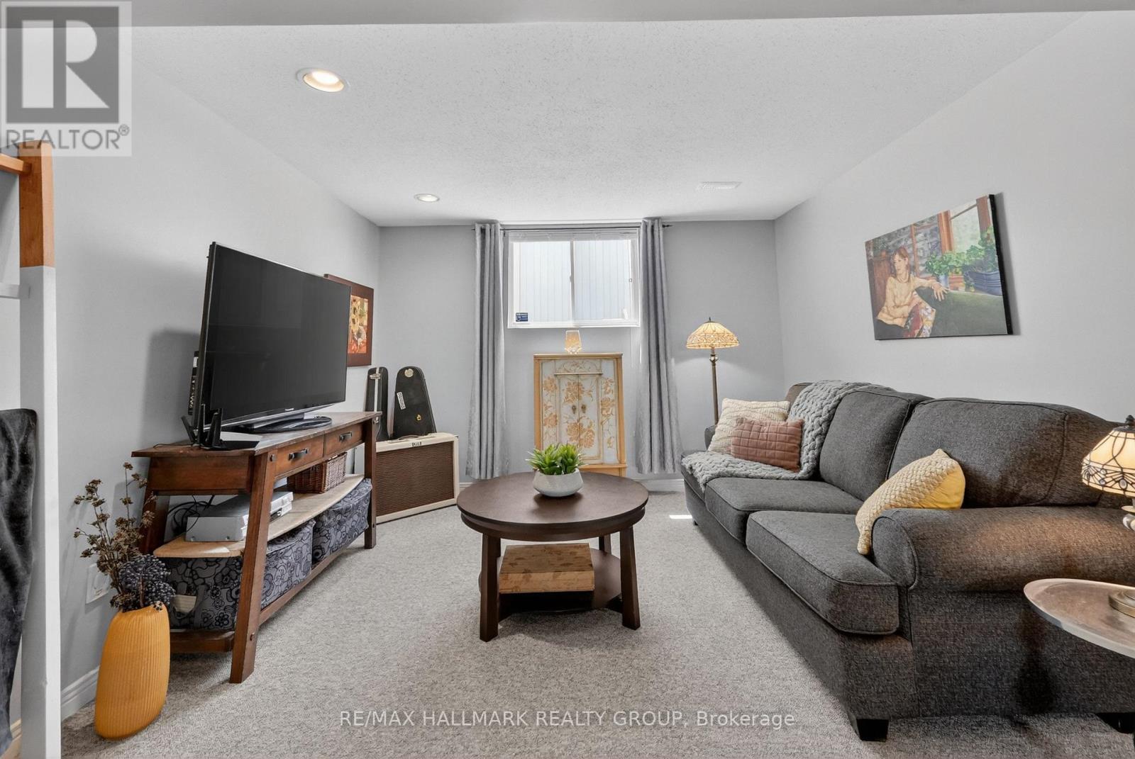 1091 Charest Way Property Photo 40