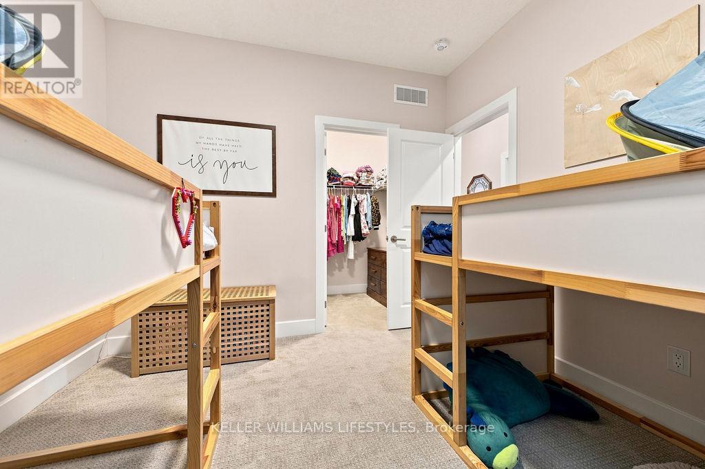 130 Scotts Drive Property Photo 9