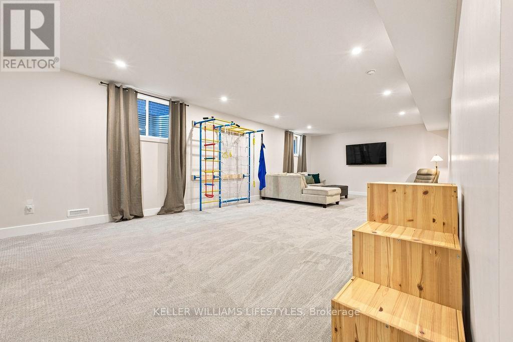 130 Scotts Drive Property Photo 21