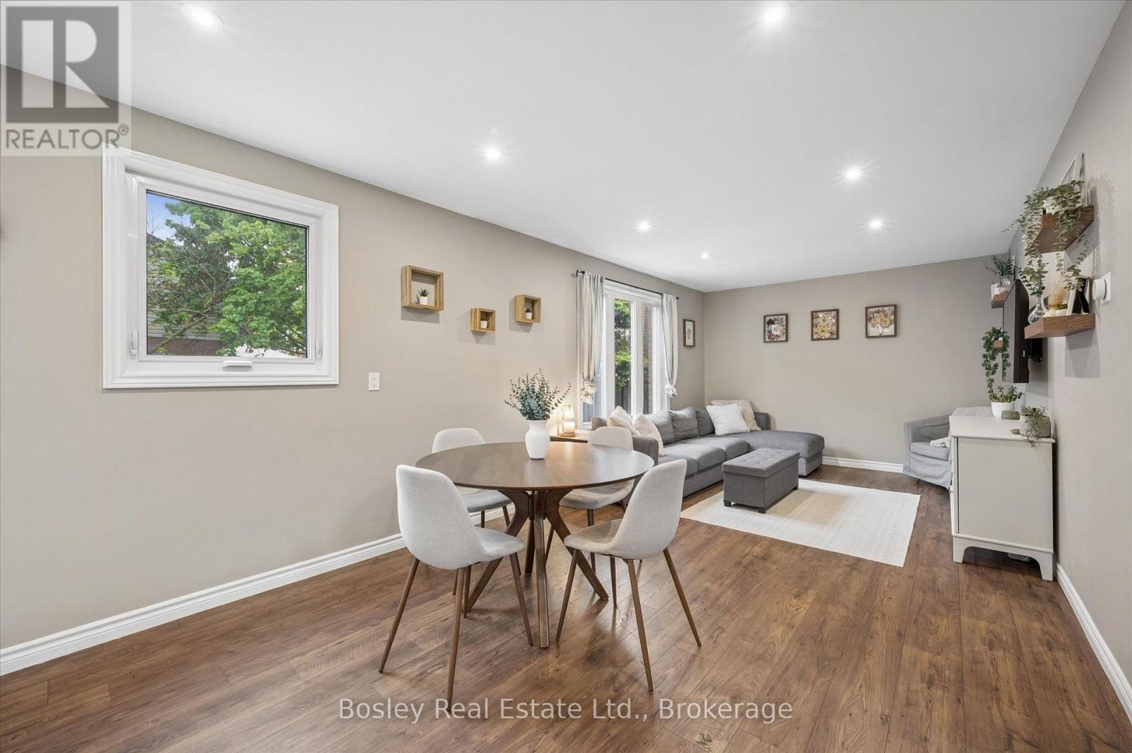 687 Champlain Boulevard Property Photo 8